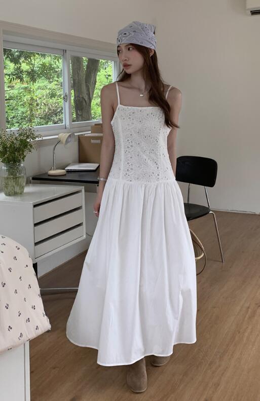 2025年春夏新作 刺繍レースキャミロングワンピース