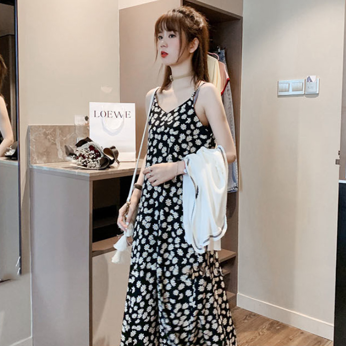 ロングワンピース 花柄キャミワンピース 黒地白小花 春夏ロング丈 体型カバー