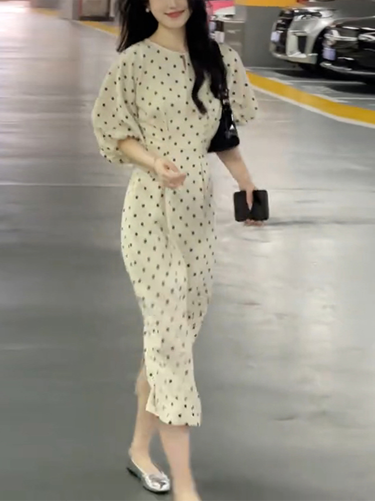 ロングワンピース 水玉模様パフスリーブロングワンピース