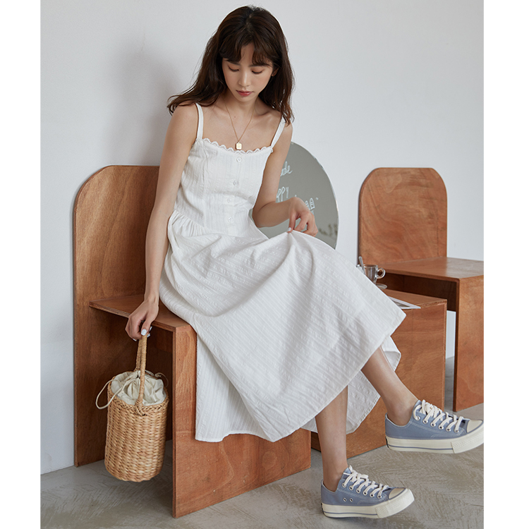 ロングワンピース キャミ 刺繍レース装飾のエレガントキャミソールワンピース