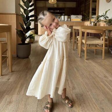 ２０２４年秋新作キッズ長袖ロングワンピース９０〜１３０センチ