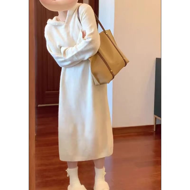 ロングワンピース ふわもこフーディーニットワンピース