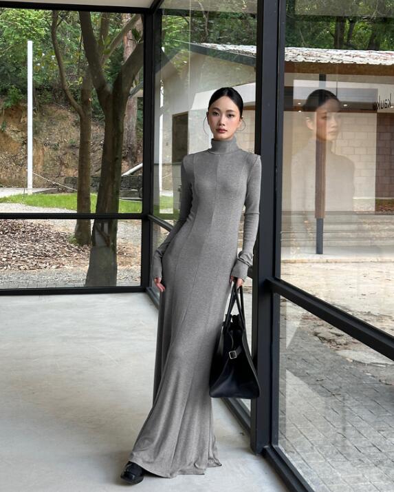 ロングワンピース 韓国風マキシ丈タートルネック長袖ワンピース