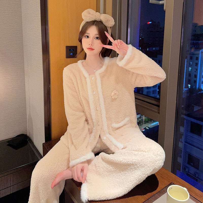 https://fulmo-img-server.com/lovely-wear/00a0cce024ec4842822c696a6bcf44c9.jepg