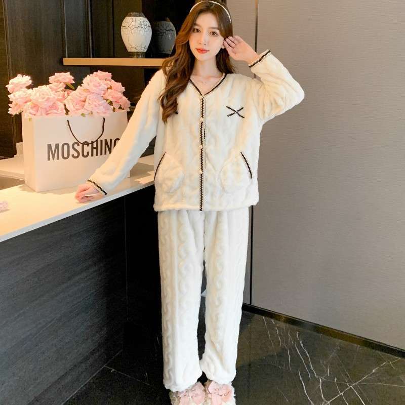 https://fulmo-img-server.com/lovely-wear/17000507dd564e059184038b3d298311.jepg