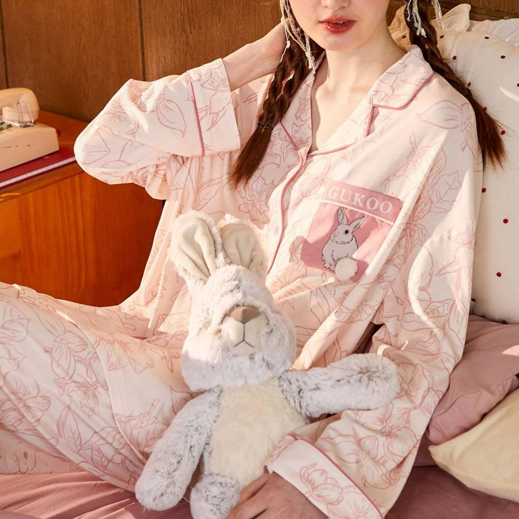 https://fulmo-img-server.com/lovely-wear/1732283137649_pqwa10t3_cropped.jpg