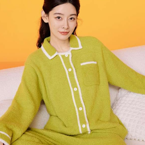 https://fulmo-img-server.com/lovely-wear/1732284249417_sx2dolq5_cropped.jpg