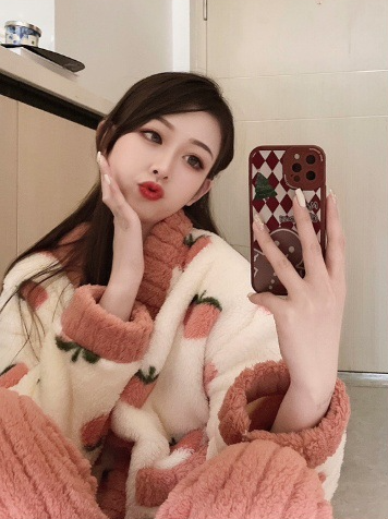https://fulmo-img-server.com/lovely-wear/1734237658381_tl7z0e37_5m0x375y