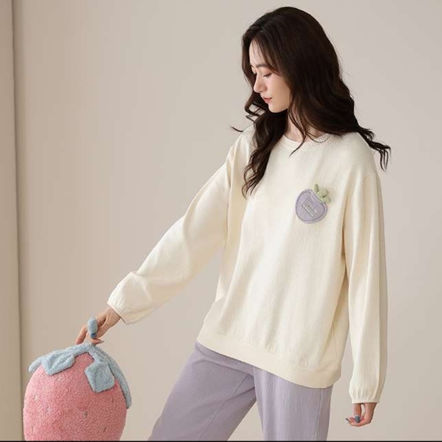 https://fulmo-img-server.com/lovely-wear/1735135838735_eixms30t_51i2id6n.jpeg