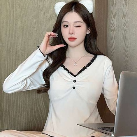 https://fulmo-img-server.com/lovely-wear/1735431406415_gnrerigp_0pxmwma4.jpeg