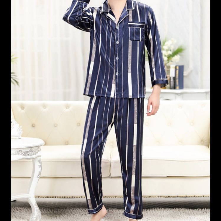 ルームウェア 縦縞模様の開襟長袖　パジャマ　上下セット