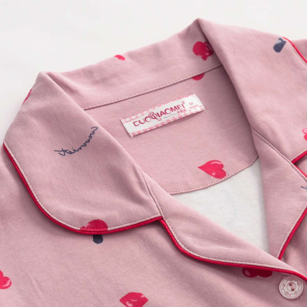 https://fulmo-img-server.com/lovely-wear/3a786397764b40dd868ca70a7639b64a.jepg
