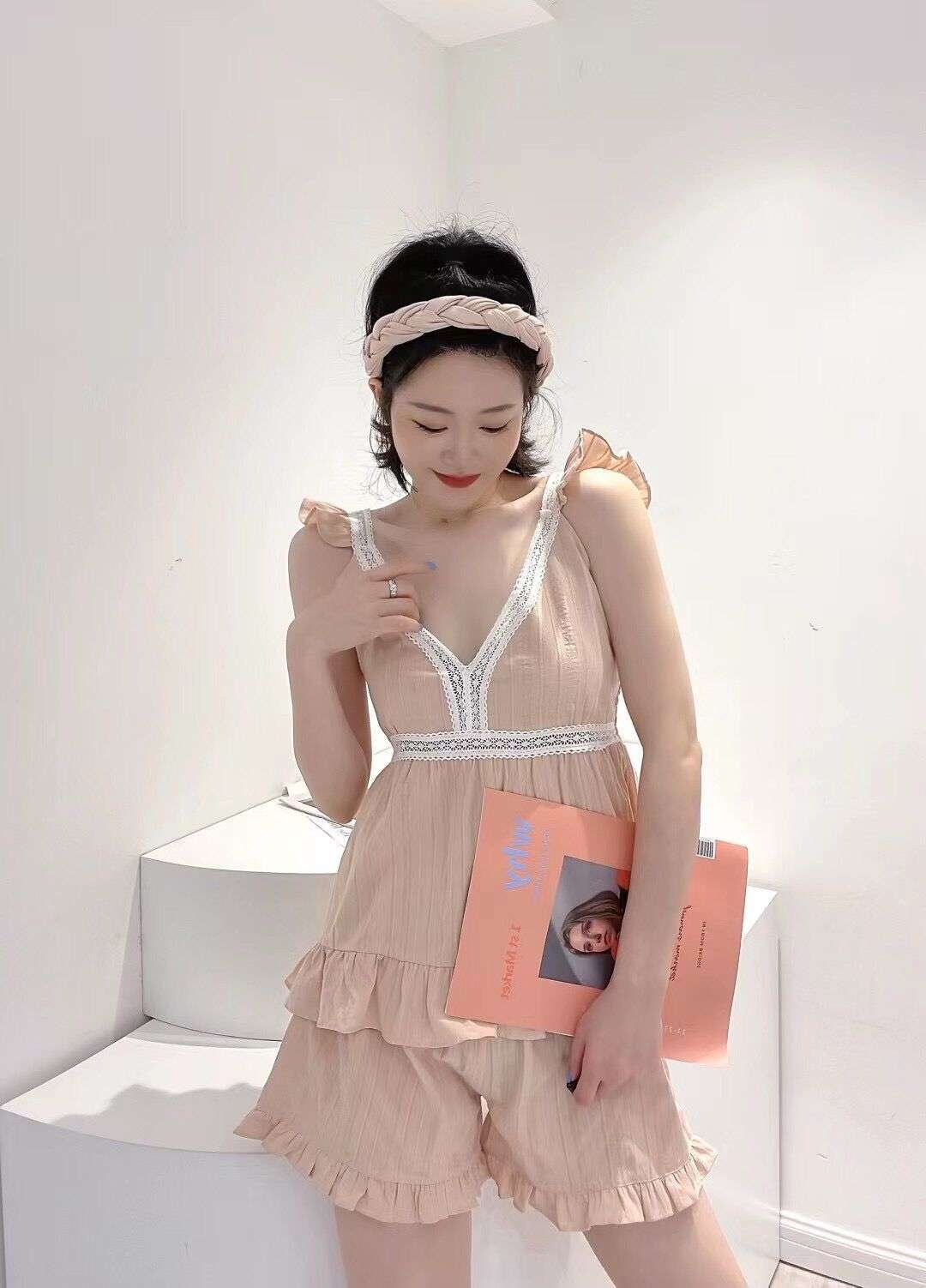 https://fulmo-img-server.com/lovely-wear/4a42fa4da9cf445cba0b5de92d2f3e57.jepg