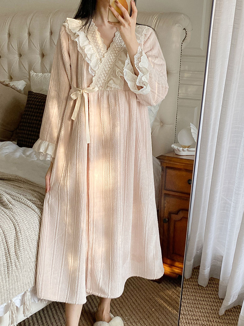 https://fulmo-img-server.com/lovely-wear/5106222c-deeb-4902-a862-b5a88a6fbf61.jpg