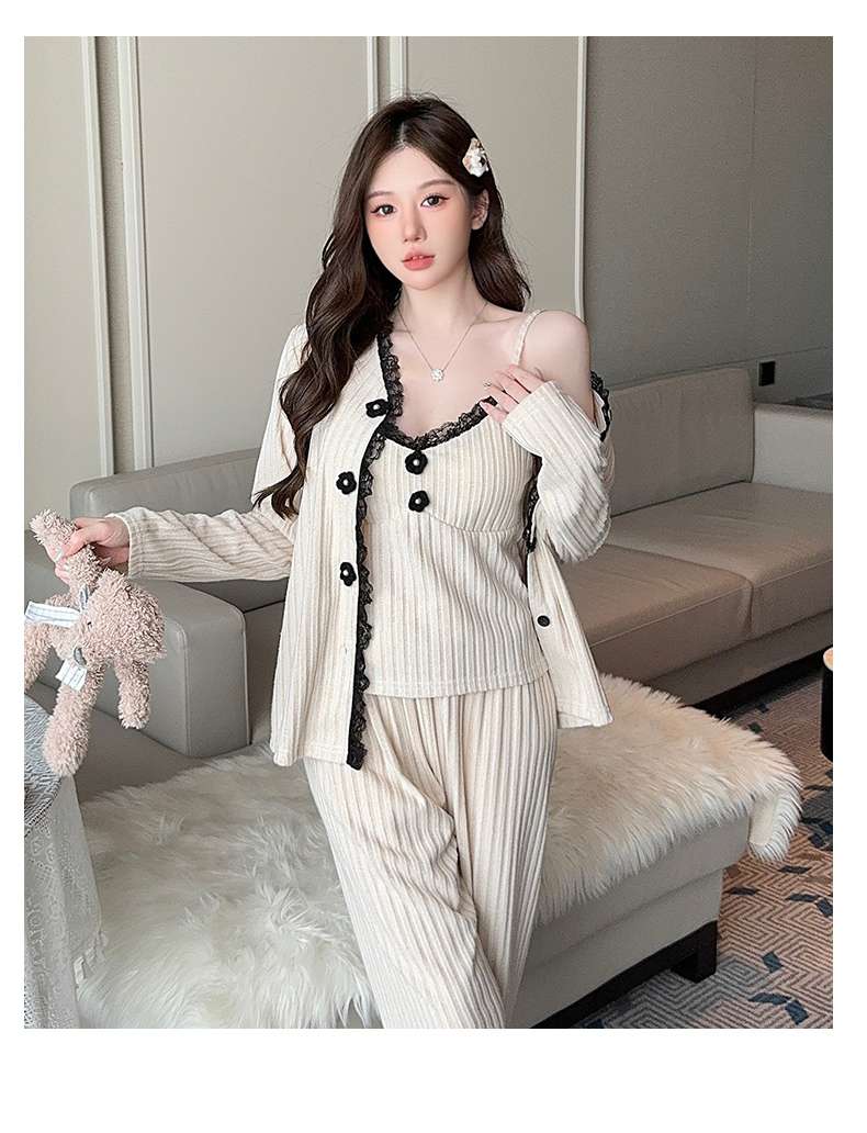 https://fulmo-img-server.com/lovely-wear/6ec068f9306045dab1b9c78ec19b0e11.jepg