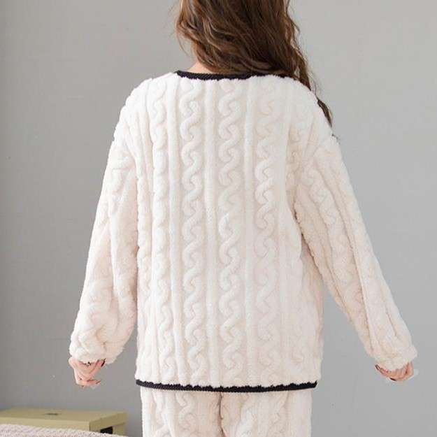 https://fulmo-img-server.com/lovely-wear/7626c78491da41f799642c346d3a1b84.jepg