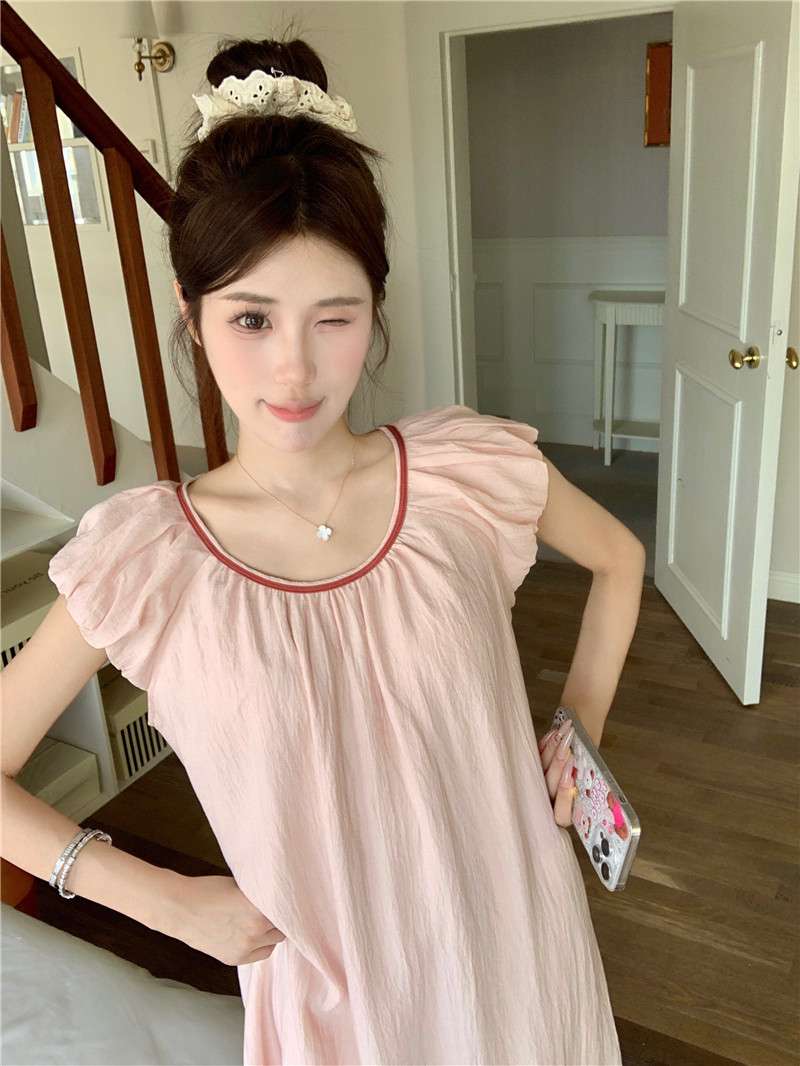 https://fulmo-img-server.com/lovely-wear/7e354f9e933d4d66ab53e9db411f7585.jepg