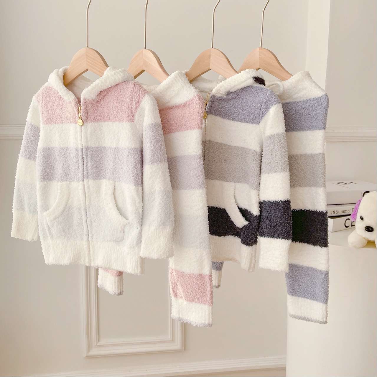 https://fulmo-img-server.com/lovely-wear/93d136d1a7ac4a77a07313097d78d05e.jepg
