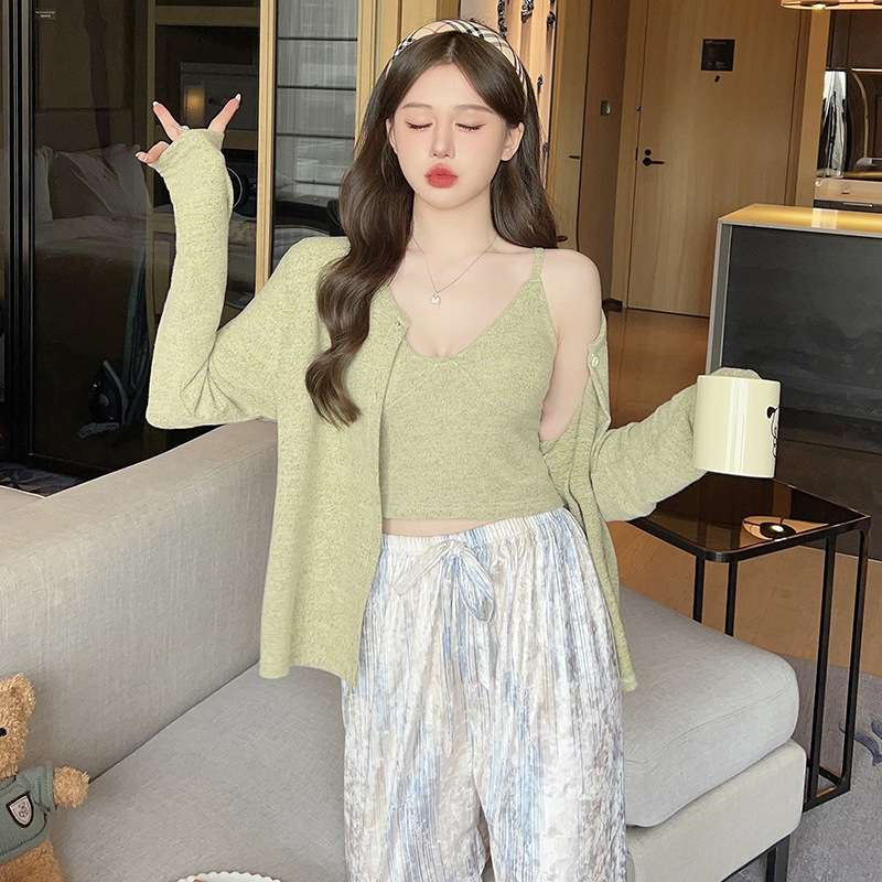 https://fulmo-img-server.com/lovely-wear/93d2e8699983429eb5f65a33f1bdb644.jepg