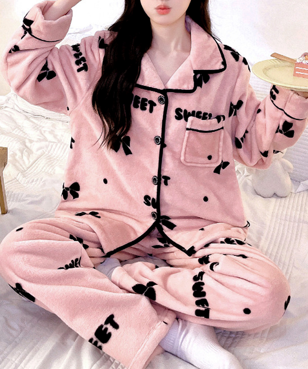 https://fulmo-img-server.com/lovely-wear/953a1eea-b53d-4dcf-b936-86190d8a4e53.jpg