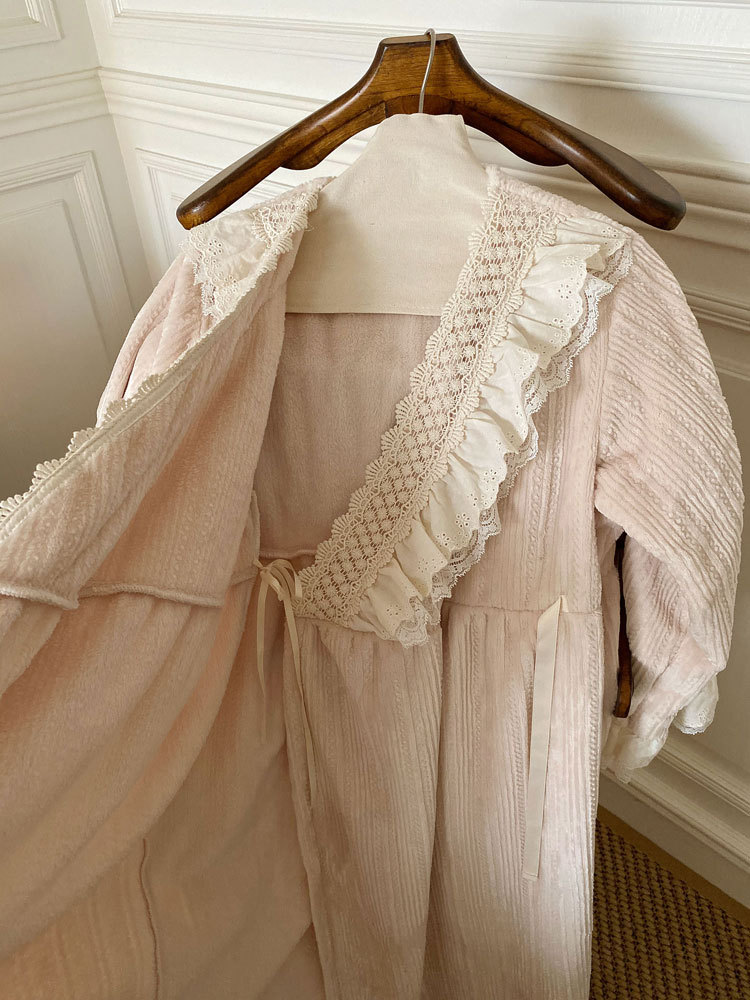 https://fulmo-img-server.com/lovely-wear/a977bc60-b4b7-45a6-a462-933f52f94cc4.jpg