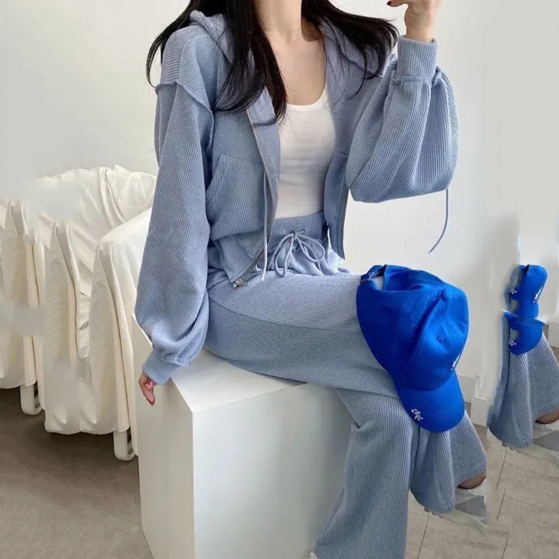 https://fulmo-img-server.com/lovely-wear/d421fbdf-57d3-43c0-8b80-8c3d097ab573.jpg