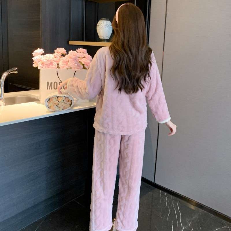 https://fulmo-img-server.com/lovely-wear/dac1e6bd3fd344e3af4cfb93ac25c117.jepg