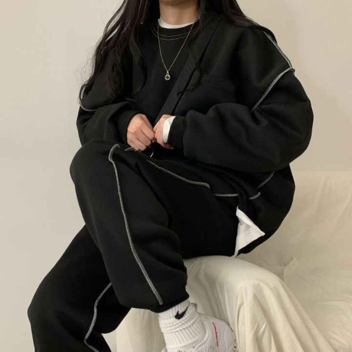 https://fulmo-img-server.com/lovely-wear/db7adb38-f4dc-493f-822a-6b733af7bae2.jpg