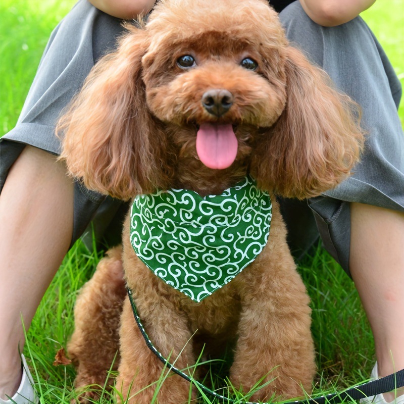 犬首輪 和風唐草模様の犬首輪用バンダナ