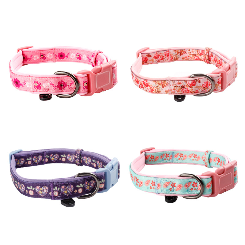 犬首輪 花柄刺繍入り太めベルトの可愛い犬首輪