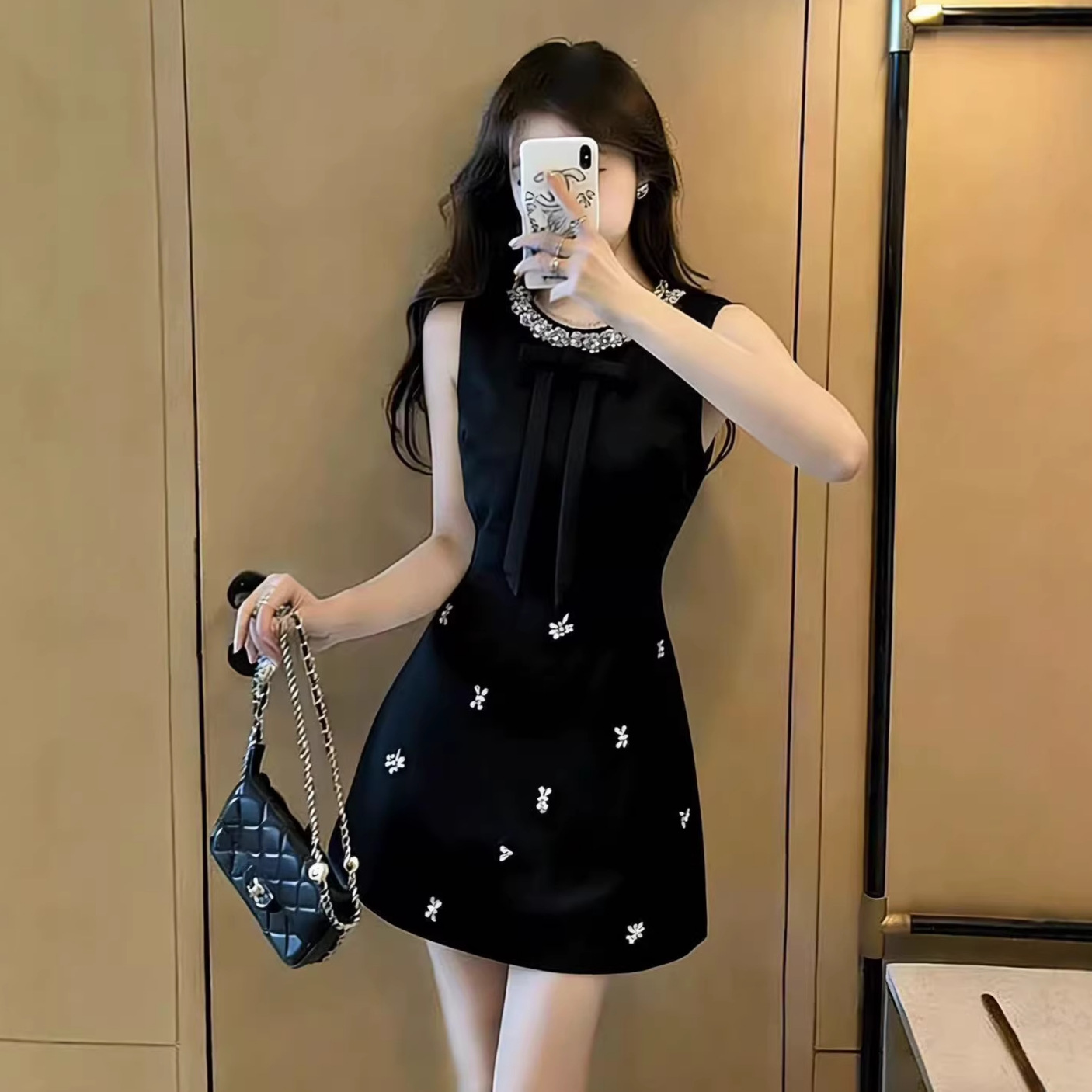 https://fulmo-img-server.com/lumidre/2df9a164-58a4-4d5a-b7a0-26326993f38c.jpg