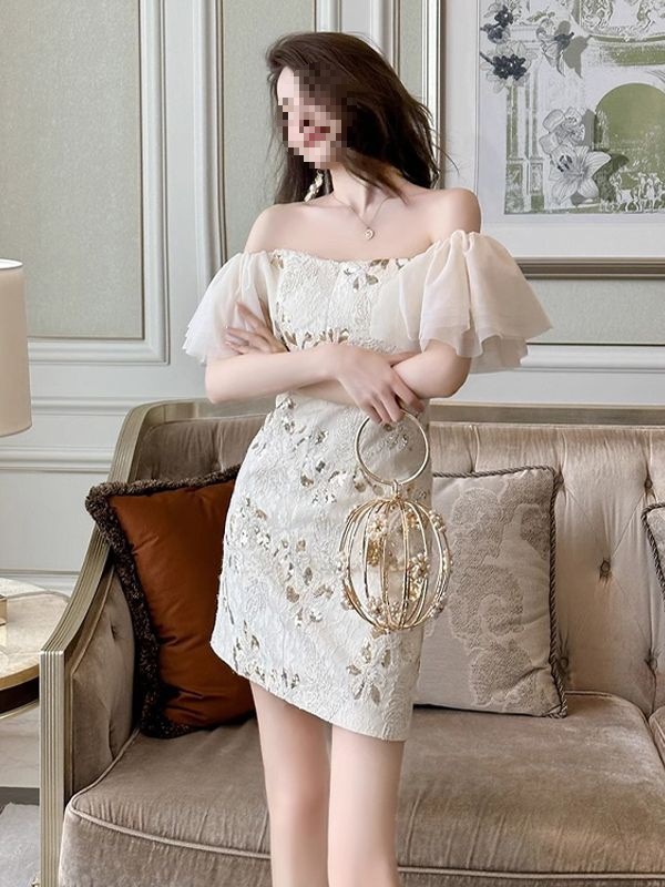 ミニドレス オフショルダーフリルスリーブレース刺繍タイトミニドレス