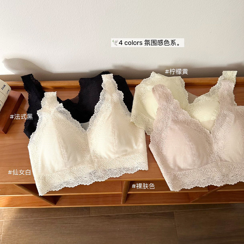 ナイトブラ 花柄レース深めブイネックナイトブラ