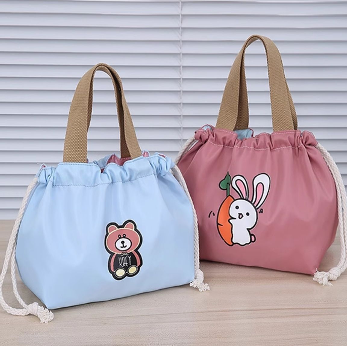 ランチバッグ かわいいイラスト巾着ランチバッグ