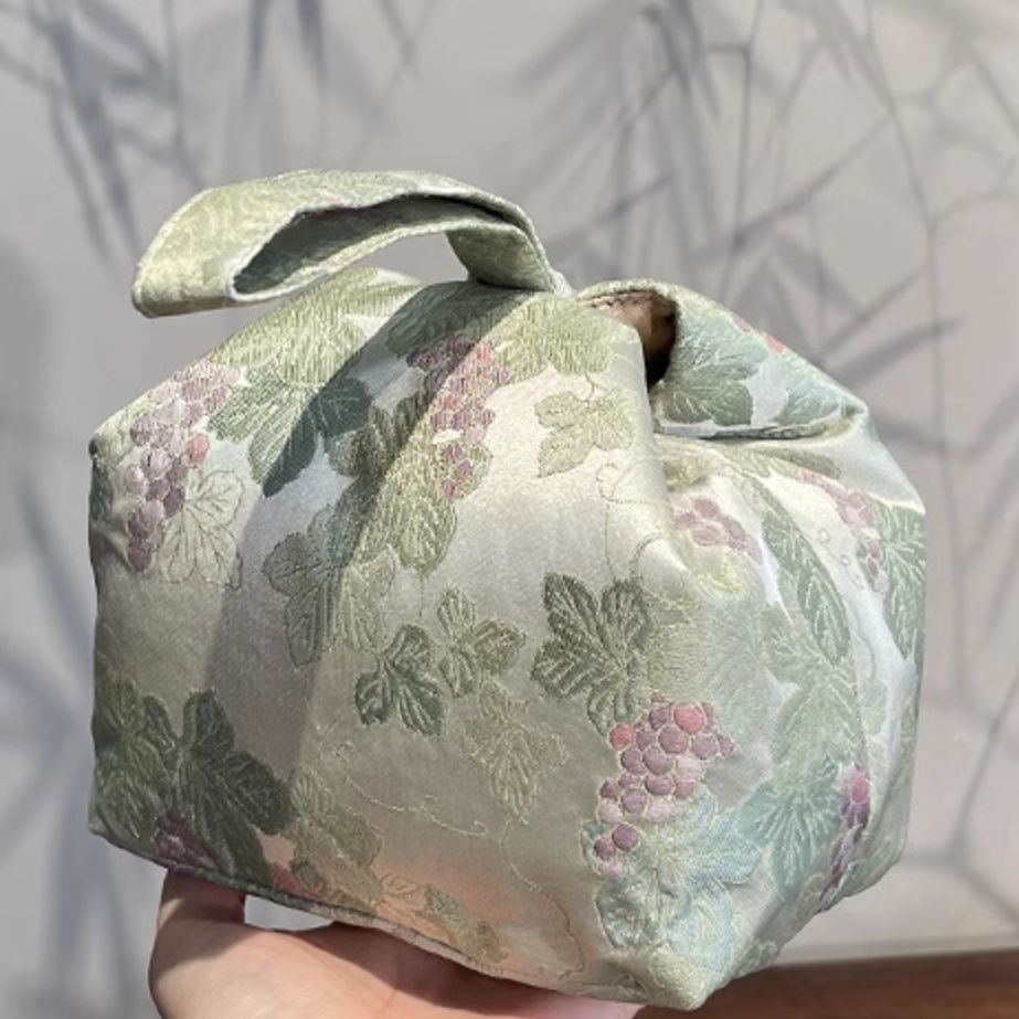 ランチバッグ 風雅な花柄あづま袋