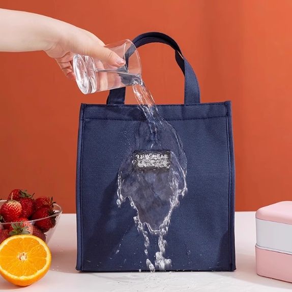 ランチバッグ 防水機能付き保冷ランチバッグ