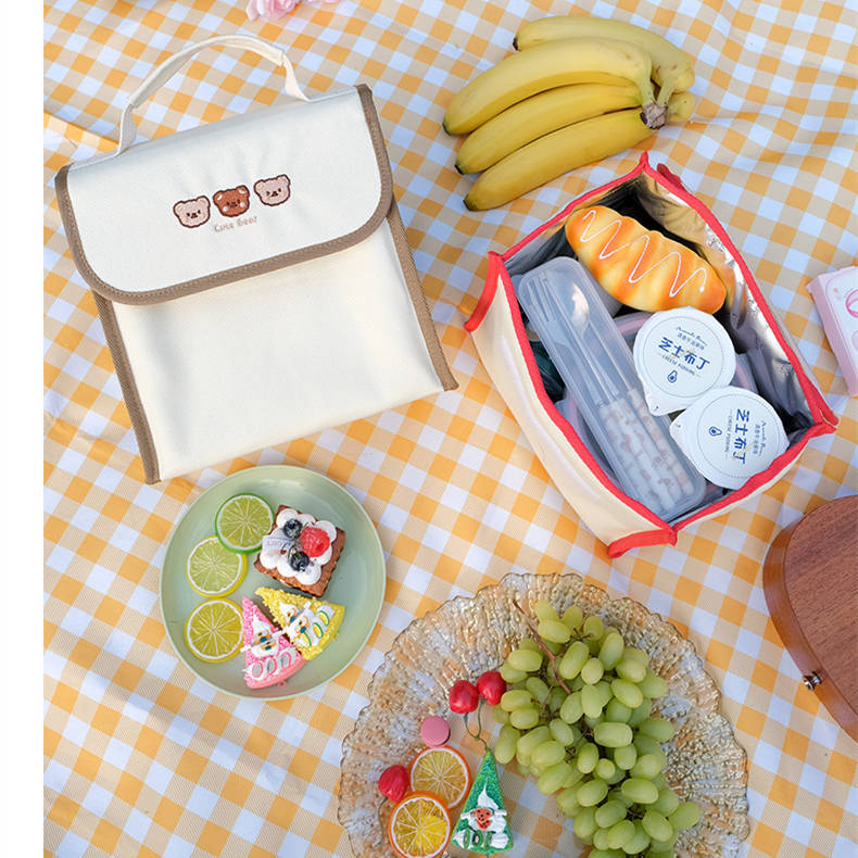 可愛いくま柄弁当袋 大容量保冷ランチバッグ