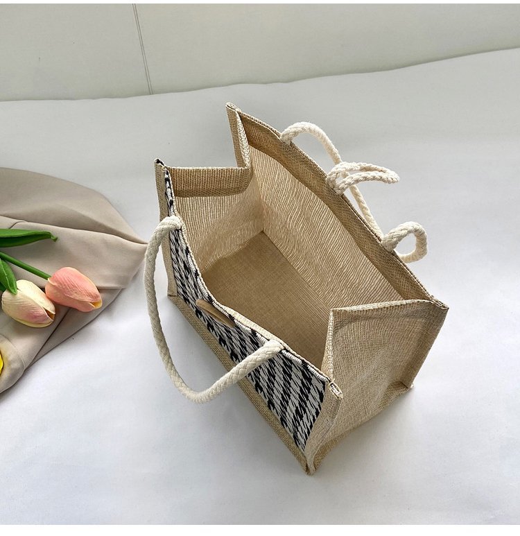 千鳥格子柄 小さめランチバッグ 軽量ハンドバッグ