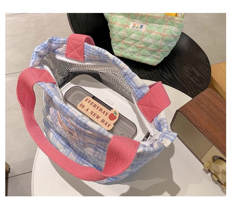 https://fulmo-img-server.com/lunchbag/9731d07a-3966-4179-96e6-0fde2df22ed6.jpg