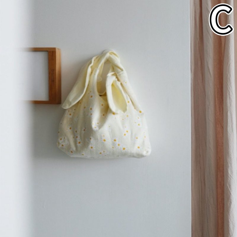 いちご柄チェック布製手提げランチバッグ