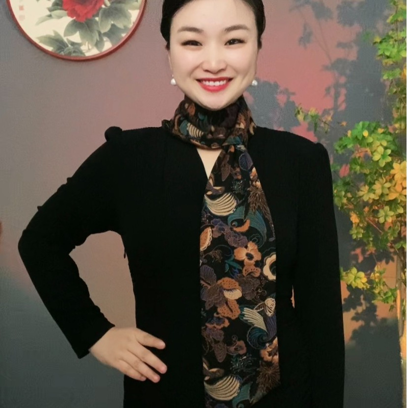 https://fulmo-img-server.com/luxyscarf/04d6062a-c36a-4988-9dca-2d5b9b3ee0f4.jpg