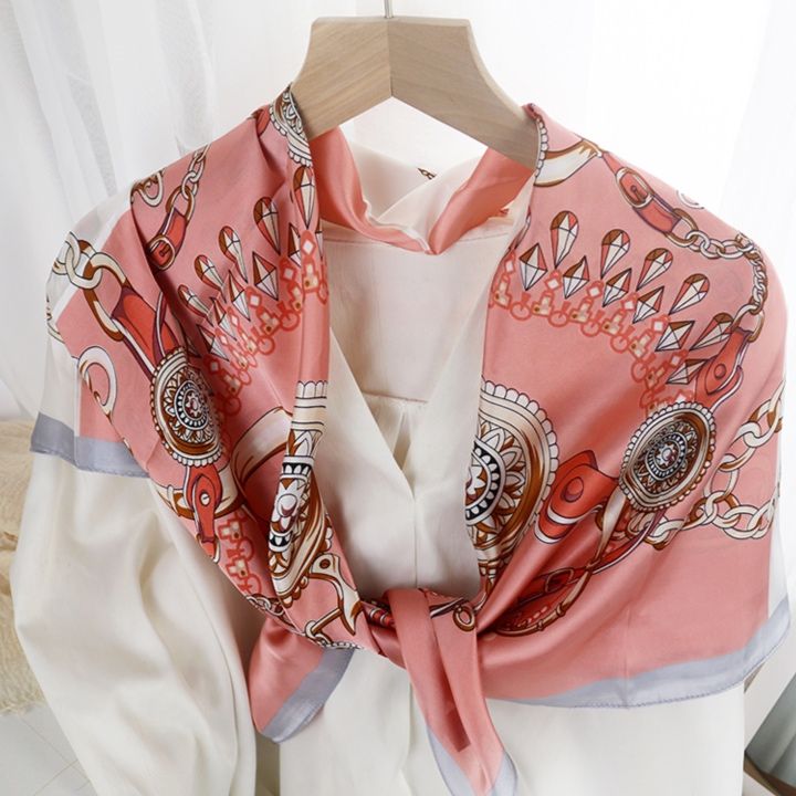 https://fulmo-img-server.com/luxyscarf/1756450600436_2v79lslx_nho0xqxf.jpeg