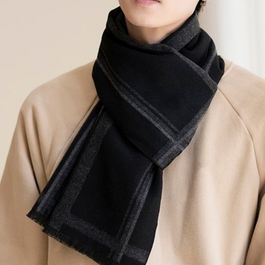 https://fulmo-img-server.com/luxyscarf/1759200839671_umkx9jcr_rizpxo7u.jpeg