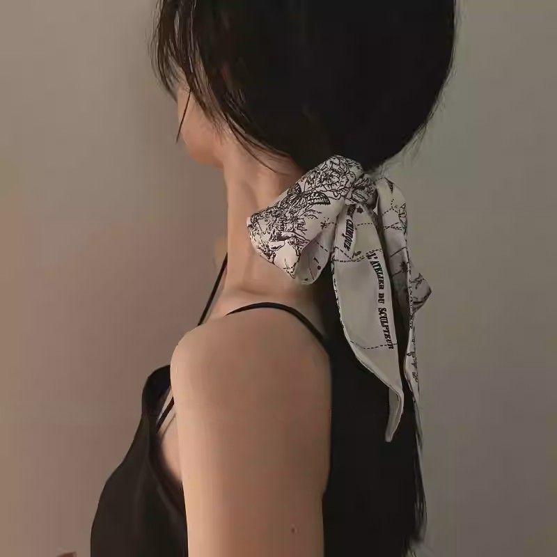 スカーフ ボタニカル柄シルクタッチ髪飾りスカーフ