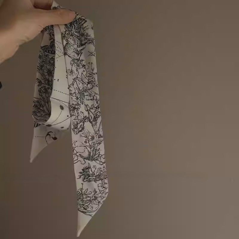 スカーフ ボタニカル柄シルクタッチ髪飾りスカーフ