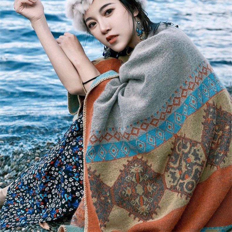 https://fulmo-img-server.com/luxyscarf/1759886767579_gfz8hzyb_pebca35t.jpeg