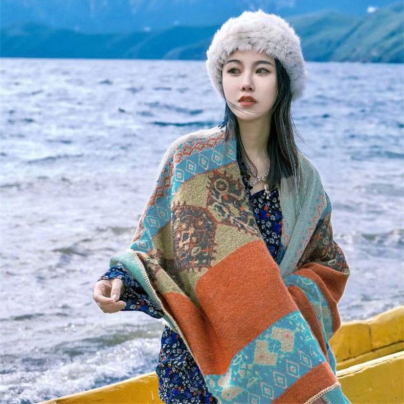 https://fulmo-img-server.com/luxyscarf/1759886768790_hs3zw66m_n9j8doer.jpeg