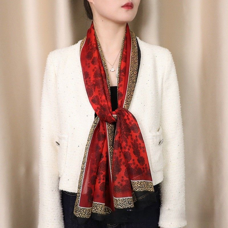 スカーフ 豹柄縁取り花柄シルク風ロングスカーフ