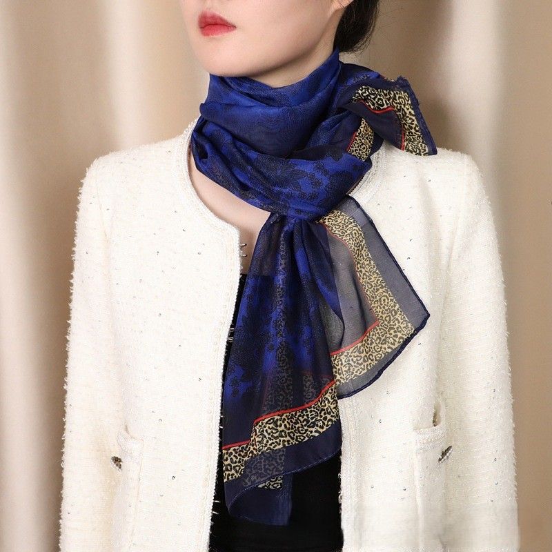 スカーフ 豹柄縁取り花柄シルク風ロングスカーフ