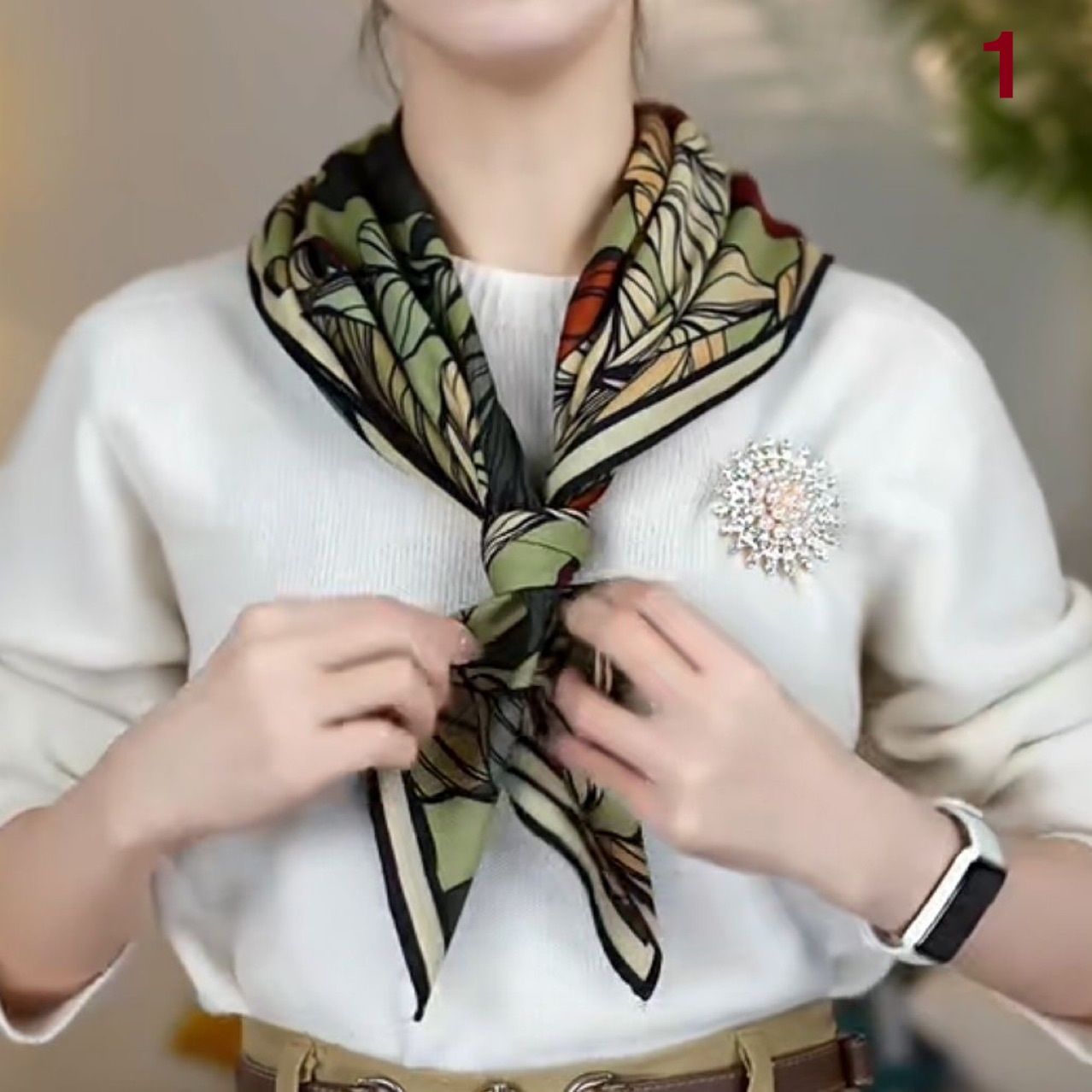 スカーフ エレガント植物柄シルク調正方形スカーフ